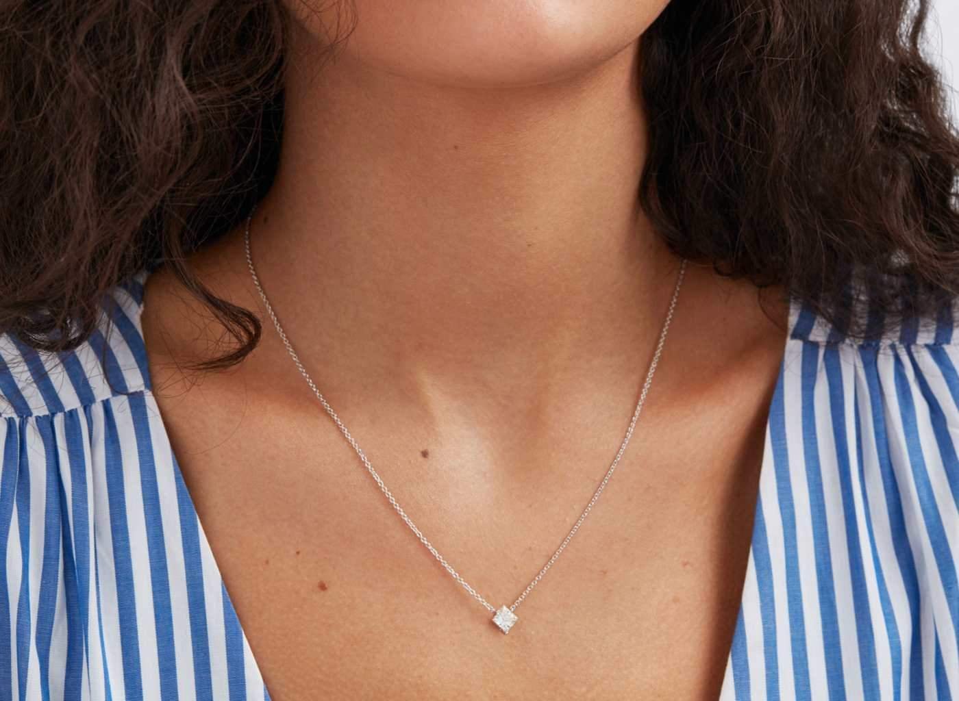 white-princess-pendant_a1e1b968-77a1-41b4-8736-59c80f1ca982.jpg